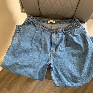 90’s Relaxed Jeans, wide leg, light washed